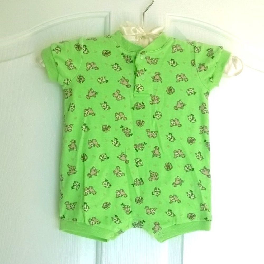 Baby basic EDITIONS Short Sleeve One Piece 3/6M